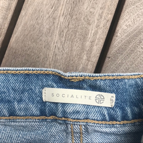 SOCIALITE Blue Denim Button Up Distressed Shorts - Picture 6 of 6